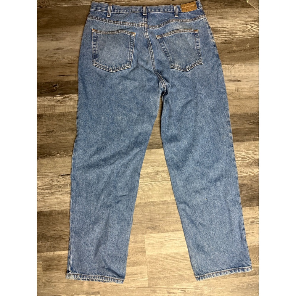 Kirkland Signature Mens 36x30 Blue Denim Jeans Straight Leg Medium Wash 167129